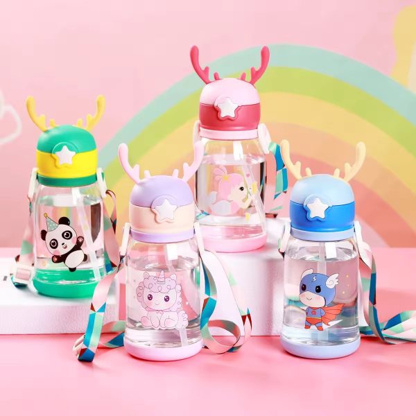 Botella de Agua con Cuernos de Reno Transparente para niños de 600ml