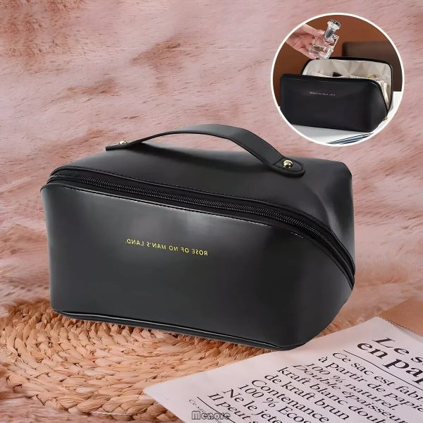 neceser-triangular-6.jpg Bolso Neceser de Maquillaje Diseño Triangular Negro