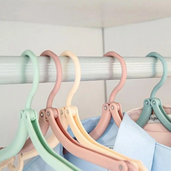 Gancho Colgador de Ropa Plegable y Portatil